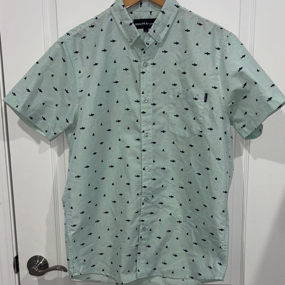 Molokai Surf Co Other - Molokai Surf sharks mint green short sleeve button-down shirt men’s size large